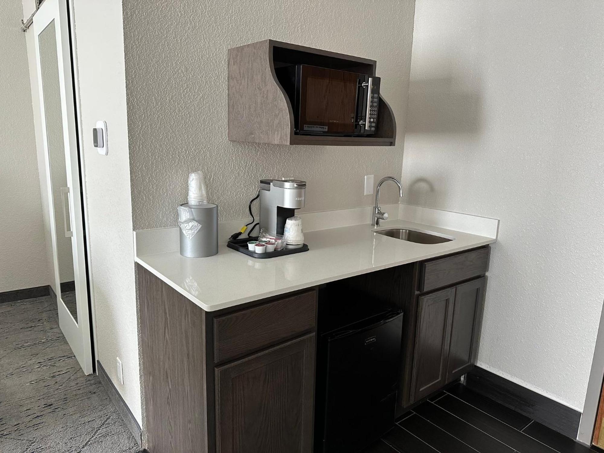 Holiday Inn Express & Suites Eden Prairie - Minneapolis By Ihg Esterno foto