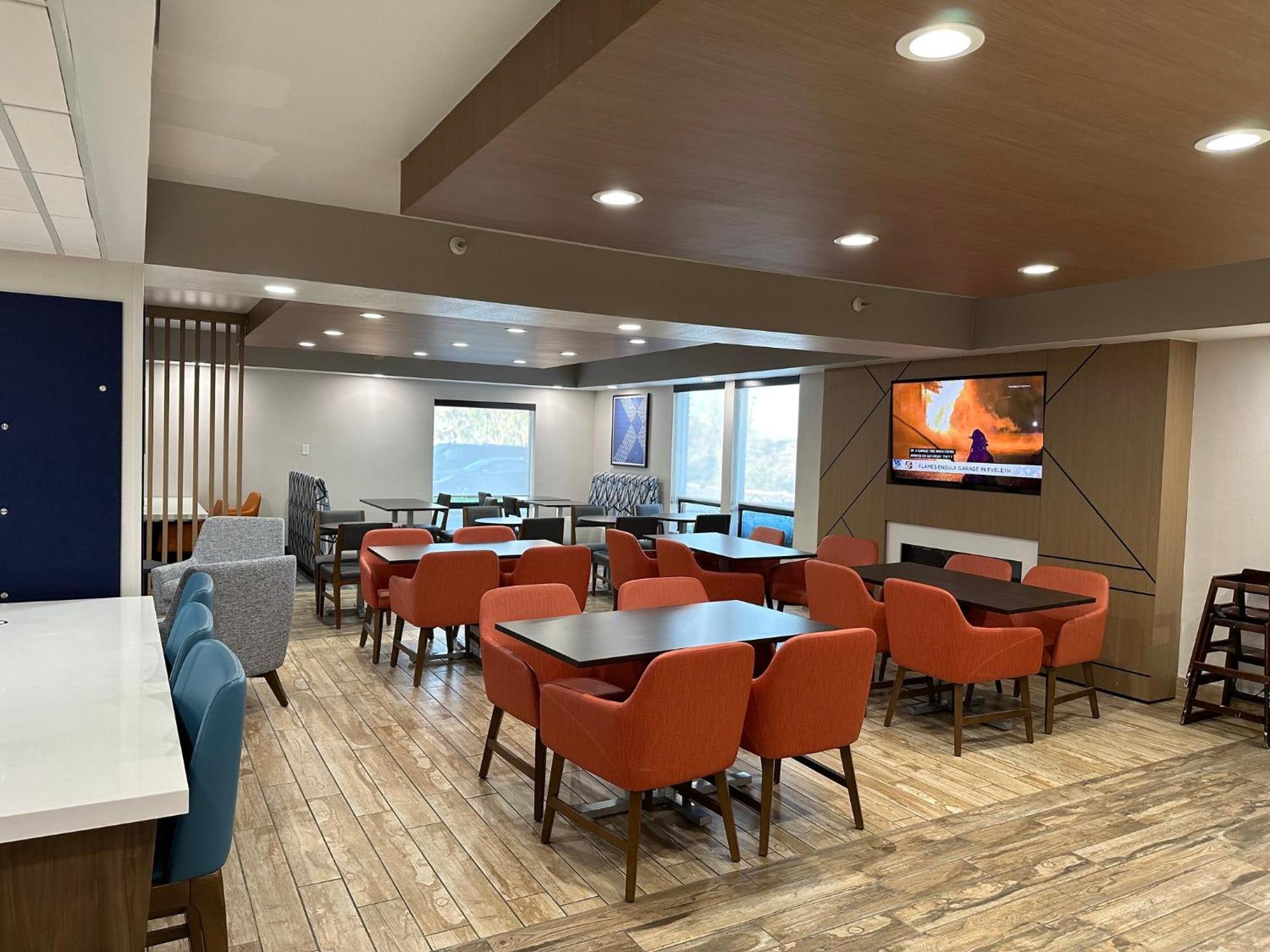 Holiday Inn Express & Suites Eden Prairie - Minneapolis By Ihg Esterno foto